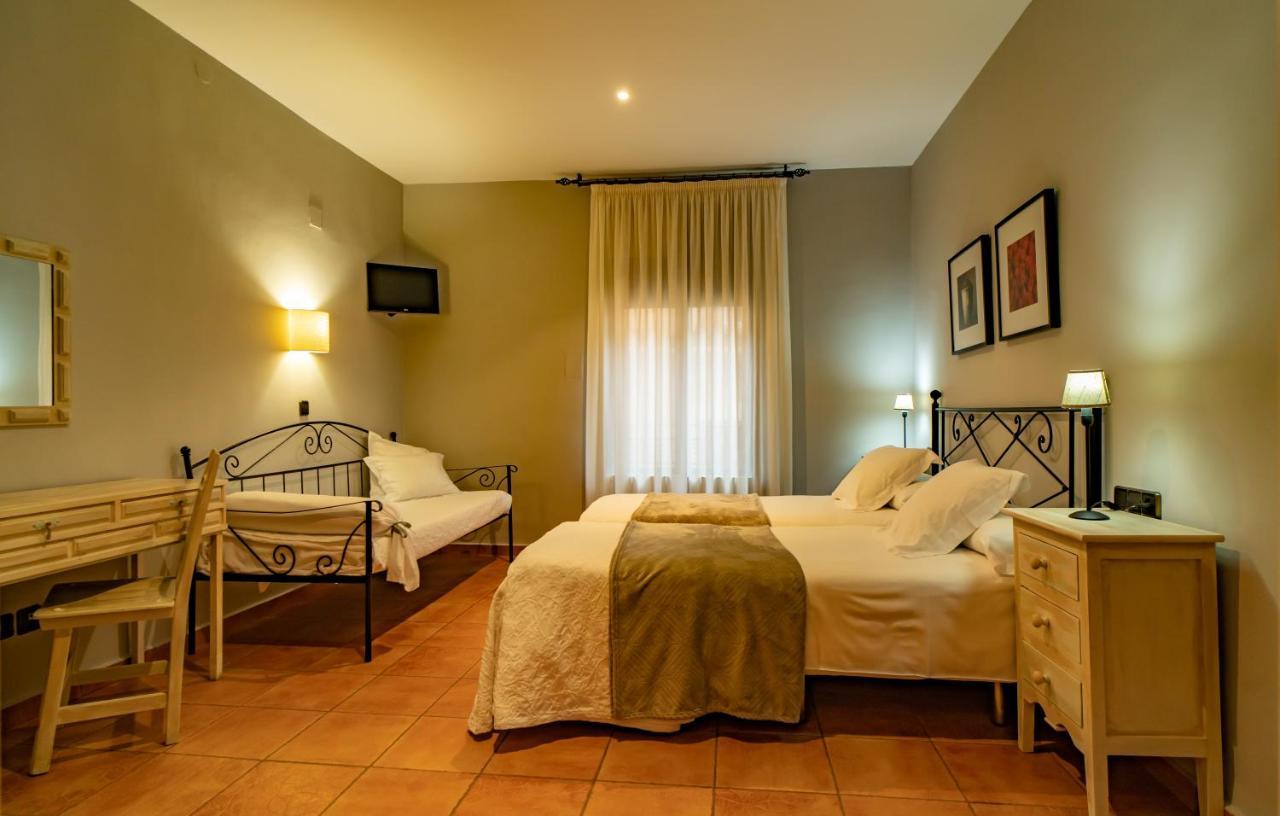 Hotel Alfonso IX (Adults Only) Caces 외부 사진