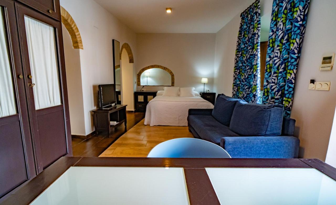 Hotel Alfonso IX (Adults Only) Caces 외부 사진